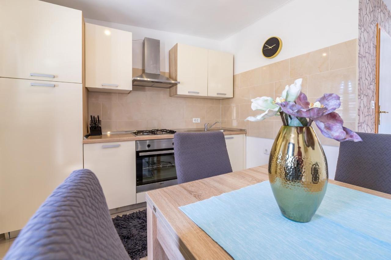 Ana Apartment Baska  Ngoại thất bức ảnh