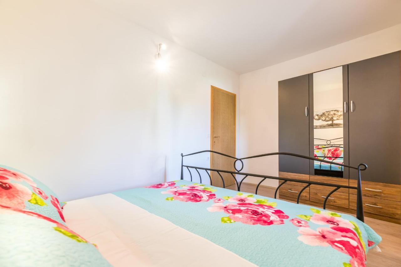 Ana Apartment Baska  Ngoại thất bức ảnh