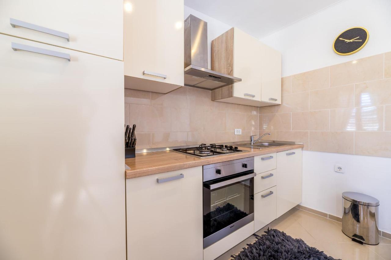 Ana Apartment Baska  Ngoại thất bức ảnh